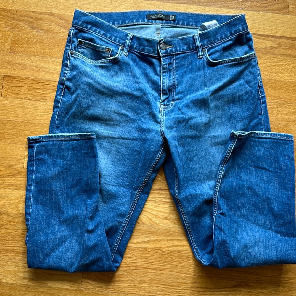 Men’s Banana Republic medium rinse jeans 34x30